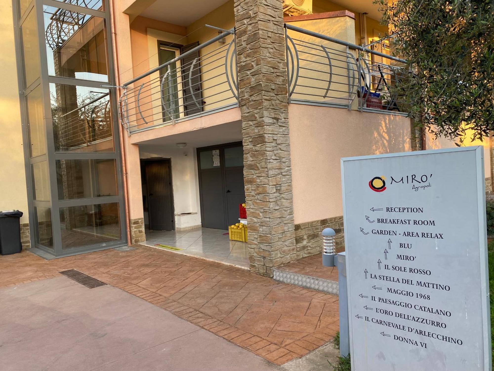 Miro' Agropoli Bed and Breakfast Exteriör bild